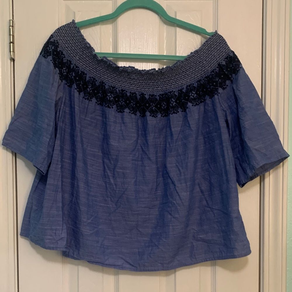 GAP blue chambray off shoulder blouse with smocking and embroidery. Size large
